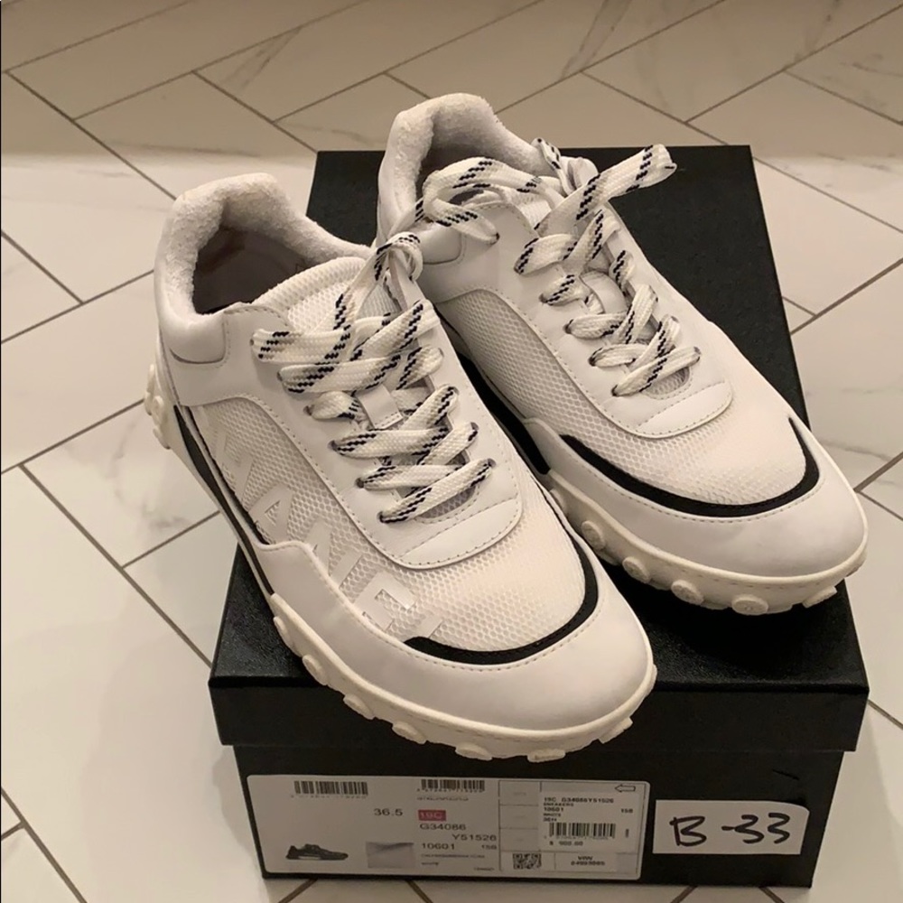 CHANEL sneakers * authentic